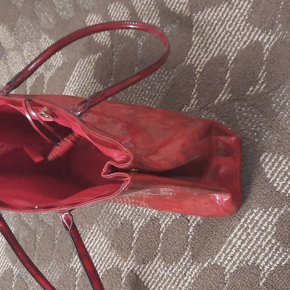 NEW RED HANDBAG - Picture 7 of 9